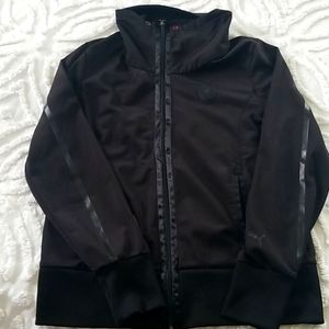 Cute athleisure jacket size medium